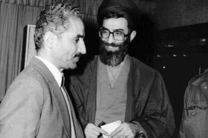 الإمام الخامنئي مع الشهيد رجائي