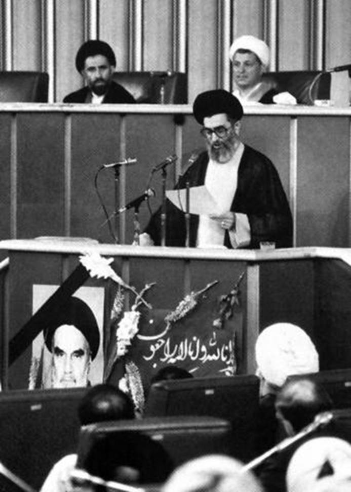 سيرة الإمام الخامنئي